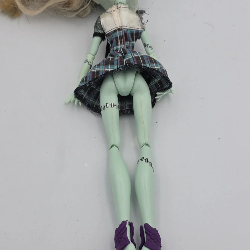 Monster High First Wave 2008 Frankie Stein Doll Black Elastic READ DESCRIPTION